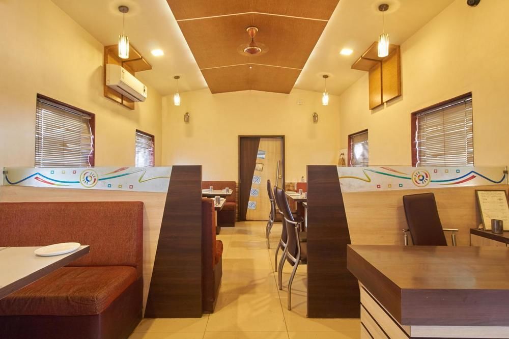 Oyo 14943 Shubh Suvidha Hotel โสมนัส ภายนอก รูปภาพ