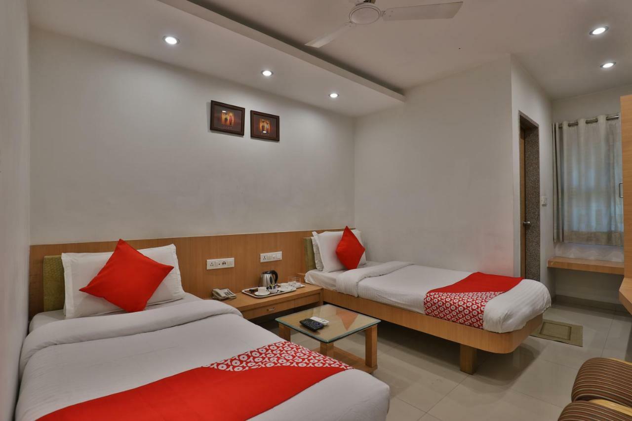 Oyo 14943 Shubh Suvidha Hotel โสมนัส ภายนอก รูปภาพ