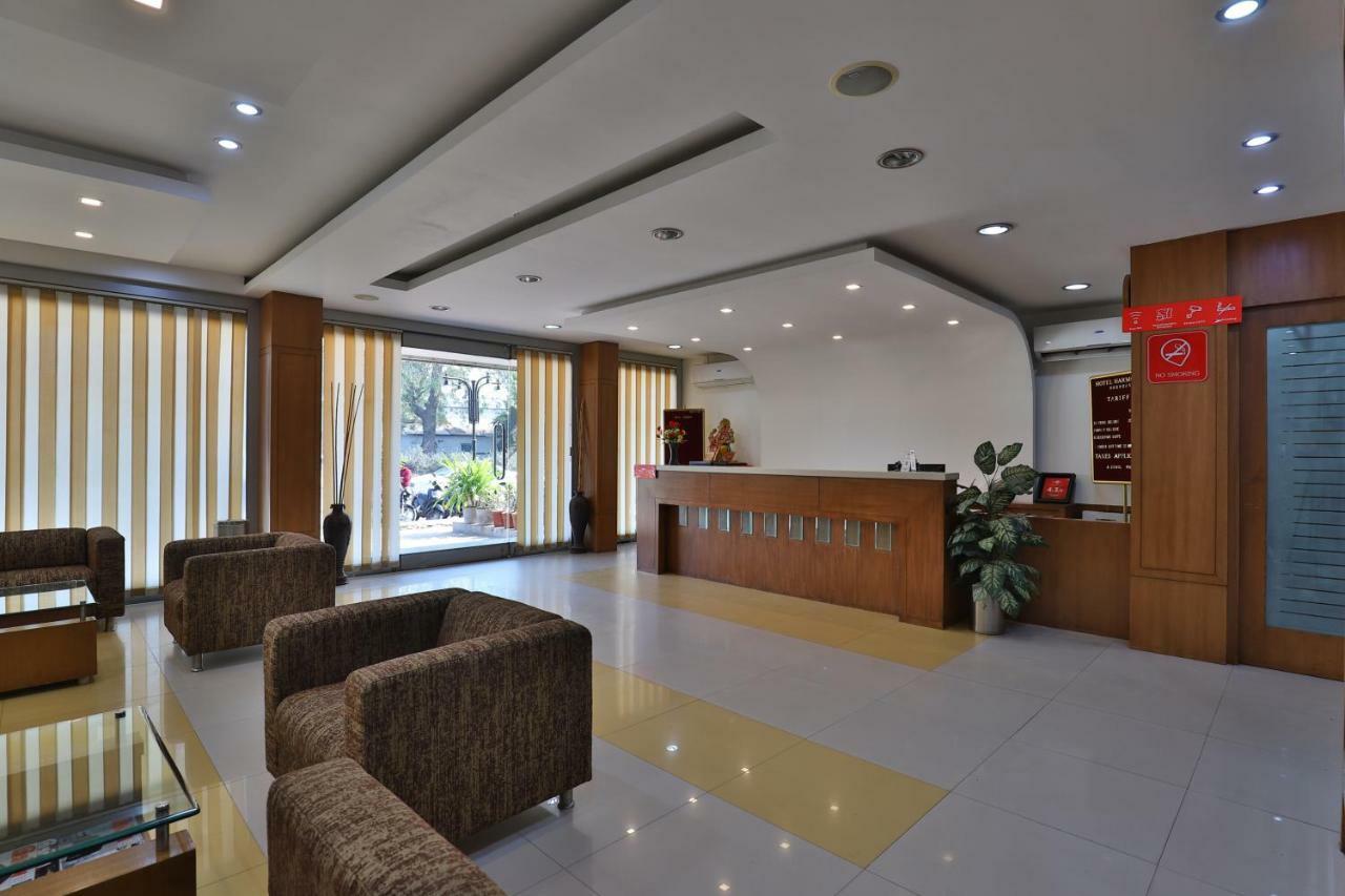 Oyo 14943 Shubh Suvidha Hotel โสมนัส ภายนอก รูปภาพ
