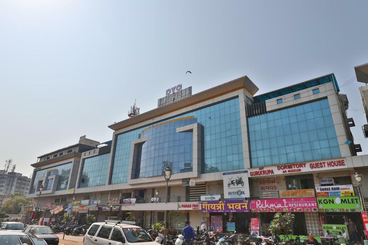 Oyo 14943 Shubh Suvidha Hotel โสมนัส ภายนอก รูปภาพ
